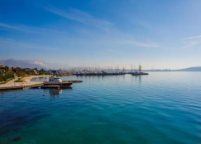 Villa Water Castle House