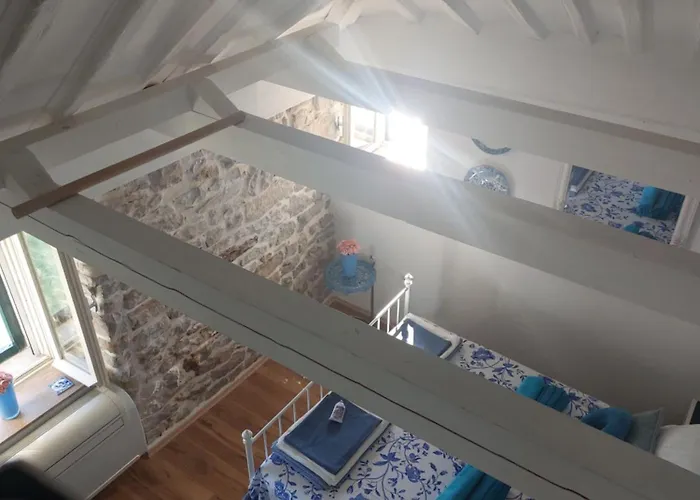 Water Castle House Villa