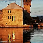 Villa Water Castle House Kaštela