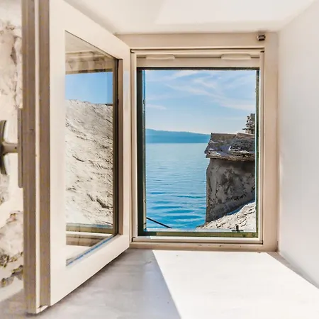 Water Castle House Vila Kastela