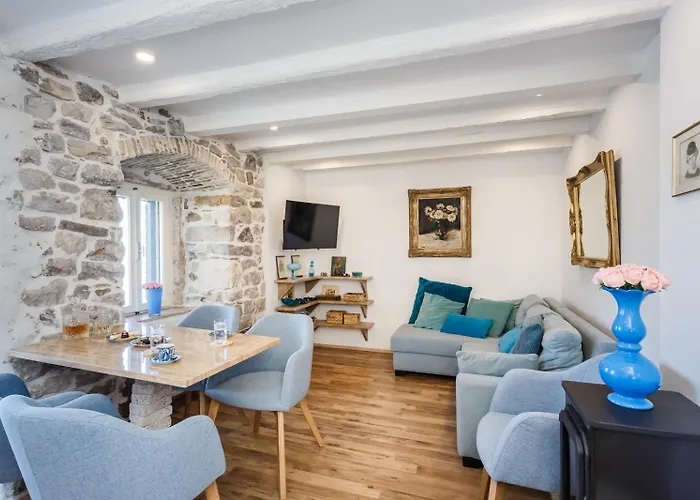 Water Castle House * Kaštela